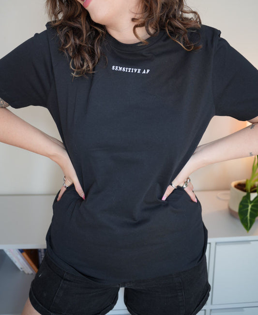 T-shirt „Sensitive AF“, schwarz