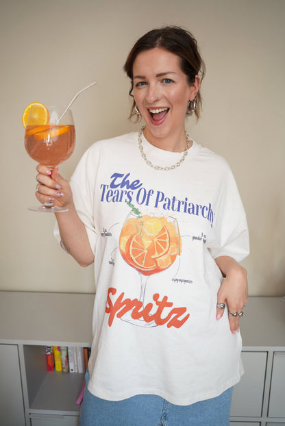 Oversize T-shirt „The Tears Of Patriarchy Spritz Vol 2“, weiß